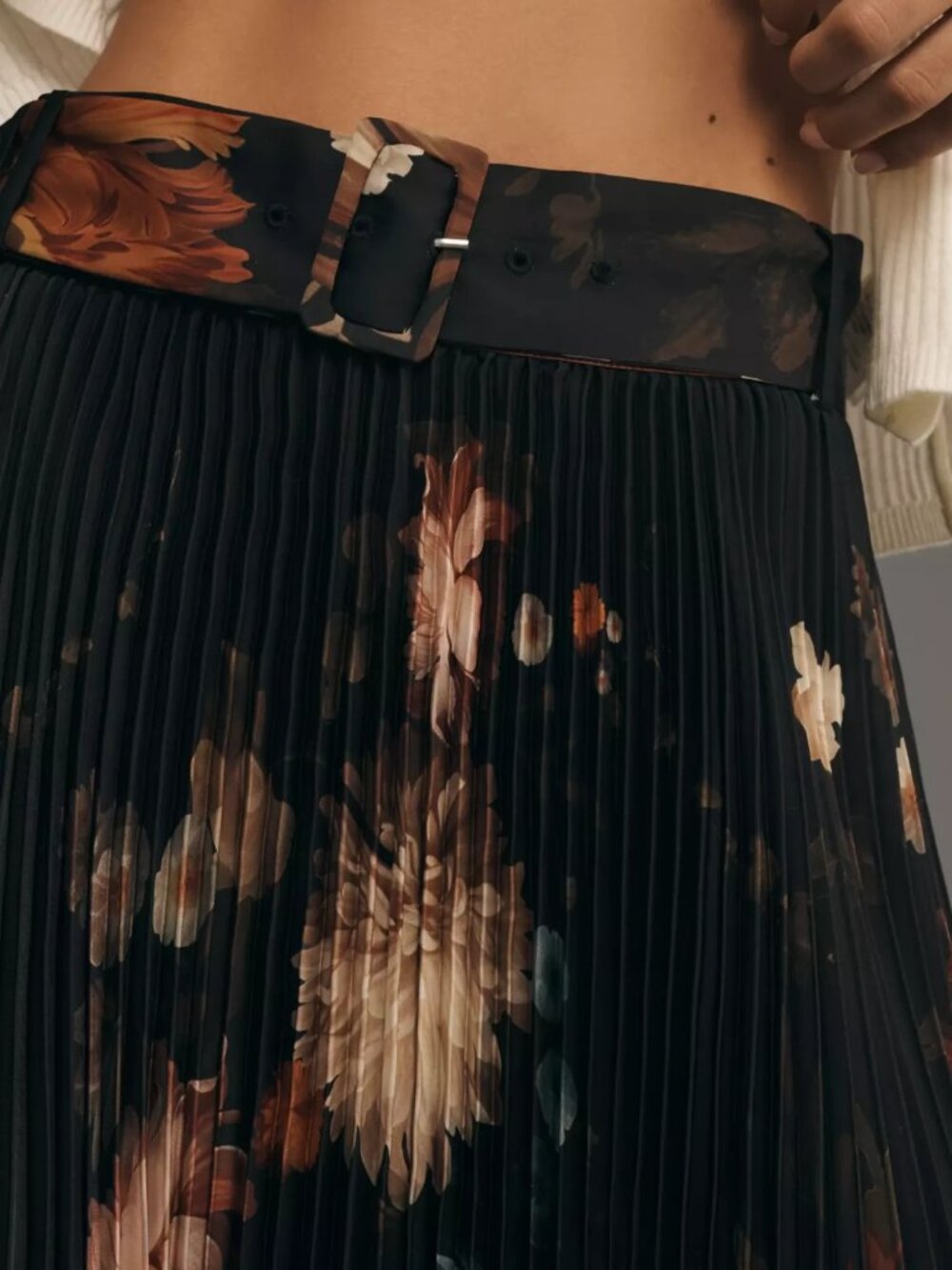 Anthropologie Ranna Gill Aria Pleated Midi Skirt size S black floral color - Picture 5 of 6